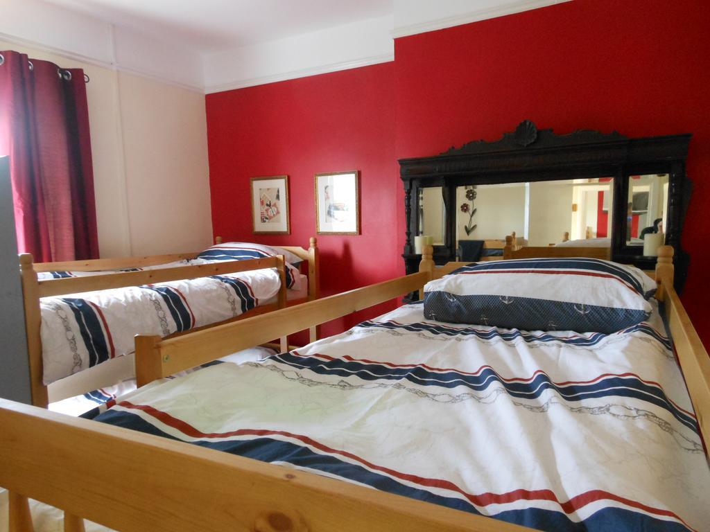 Loughcrew Megalithic Hostel Millbrook Стая снимка